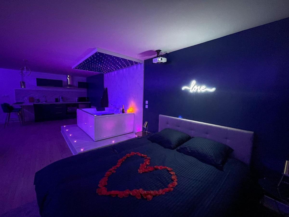 Spa Sous Les Etoiles - Cinema - Netflix - Parking - Gare Amiens Buitenkant foto